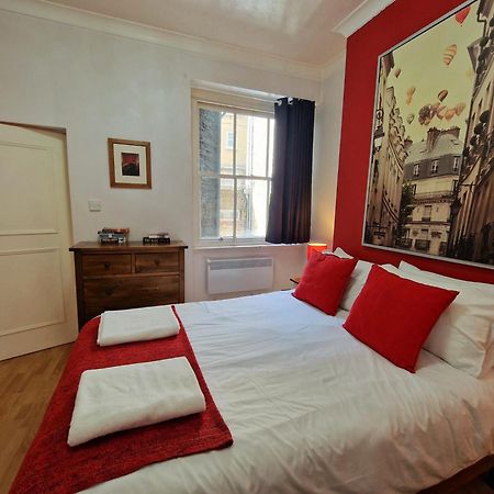 شقة Cozy Flat, 5 Minute Walk To Oxford Circus لندن المظهر الخارجي الصورة