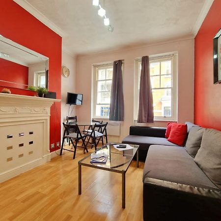 شقة Cozy Flat, 5 Minute Walk To Oxford Circus لندن المظهر الخارجي الصورة