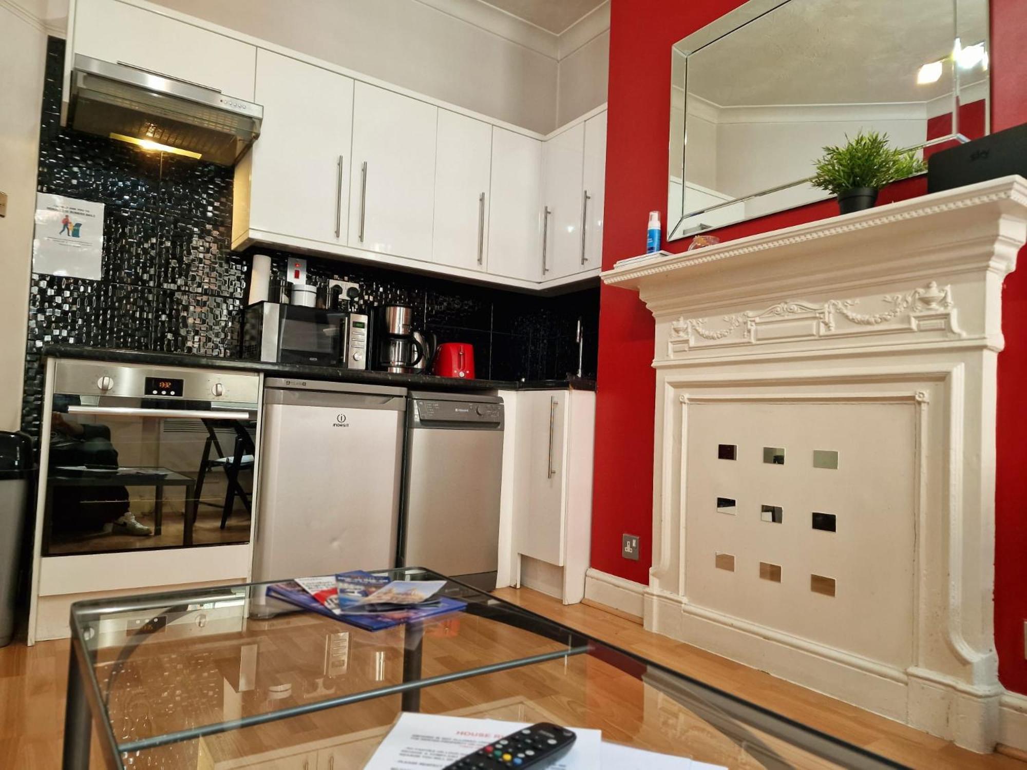 شقة Cozy Flat, 5 Minute Walk To Oxford Circus لندن المظهر الخارجي الصورة